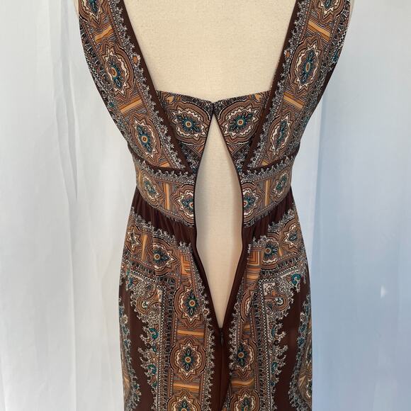Sleeveless Dress Size 6 Brown Tan Brocade Paisley Stretch Empire Waist Boho Y2K - Picture 10 of 16